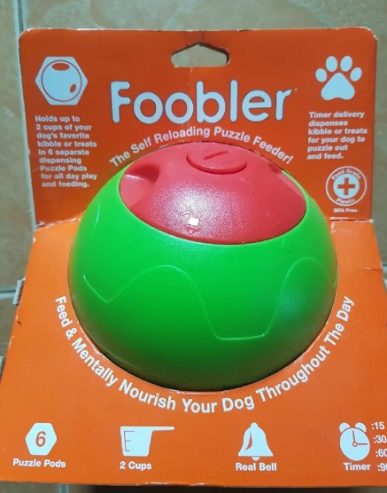 NEW DOG TREATS BALL TOY