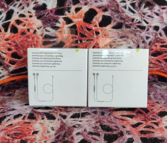 Authentic Apple EarPods Lightning Connector Headsets