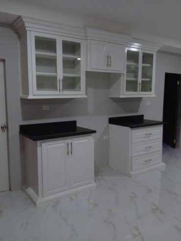 Costum cabinets