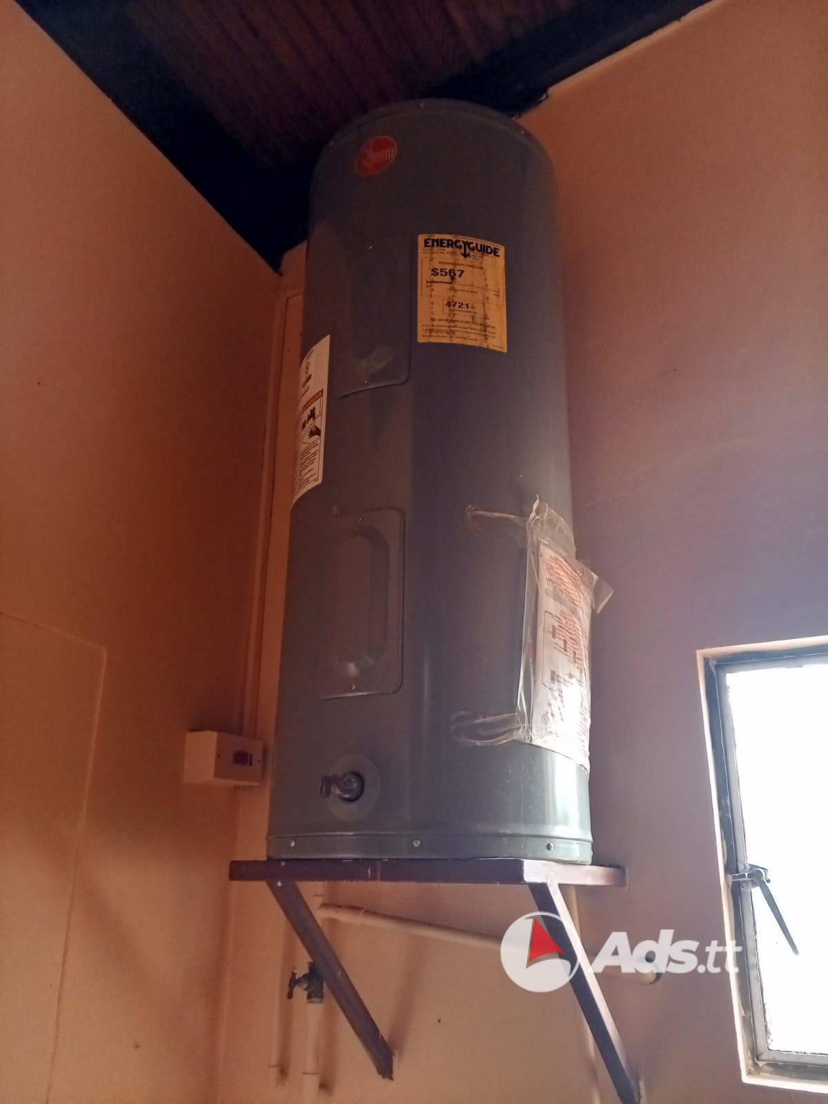 EL SOCORRO THREE (3) BEDROOM APARTMENT