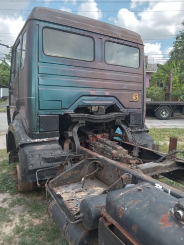 mercedes benz 2627 10 wheeler truck