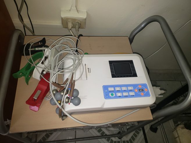 ECG MACHINE