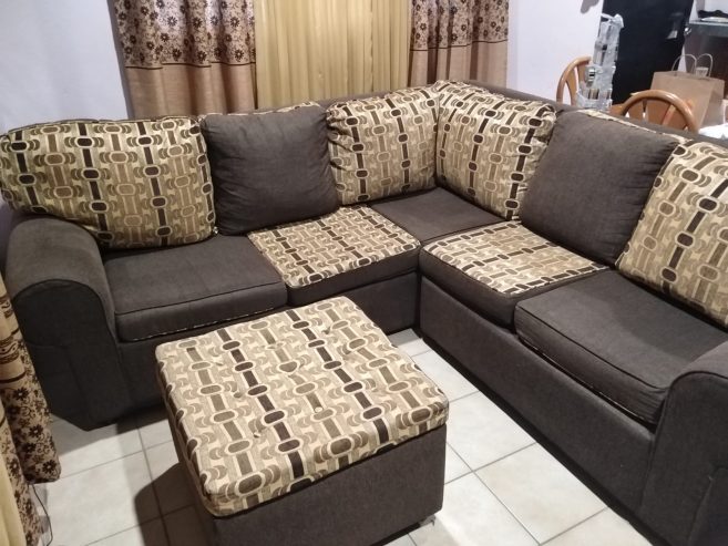 Couch set