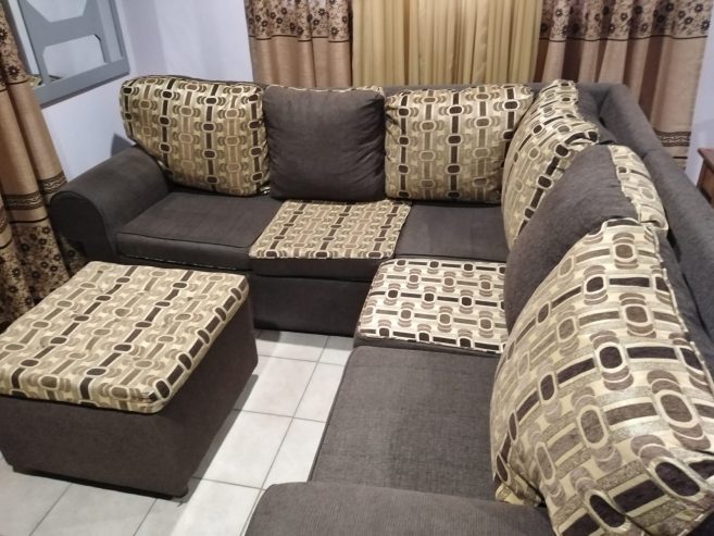 Couch set