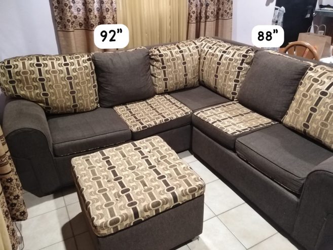 Couch set