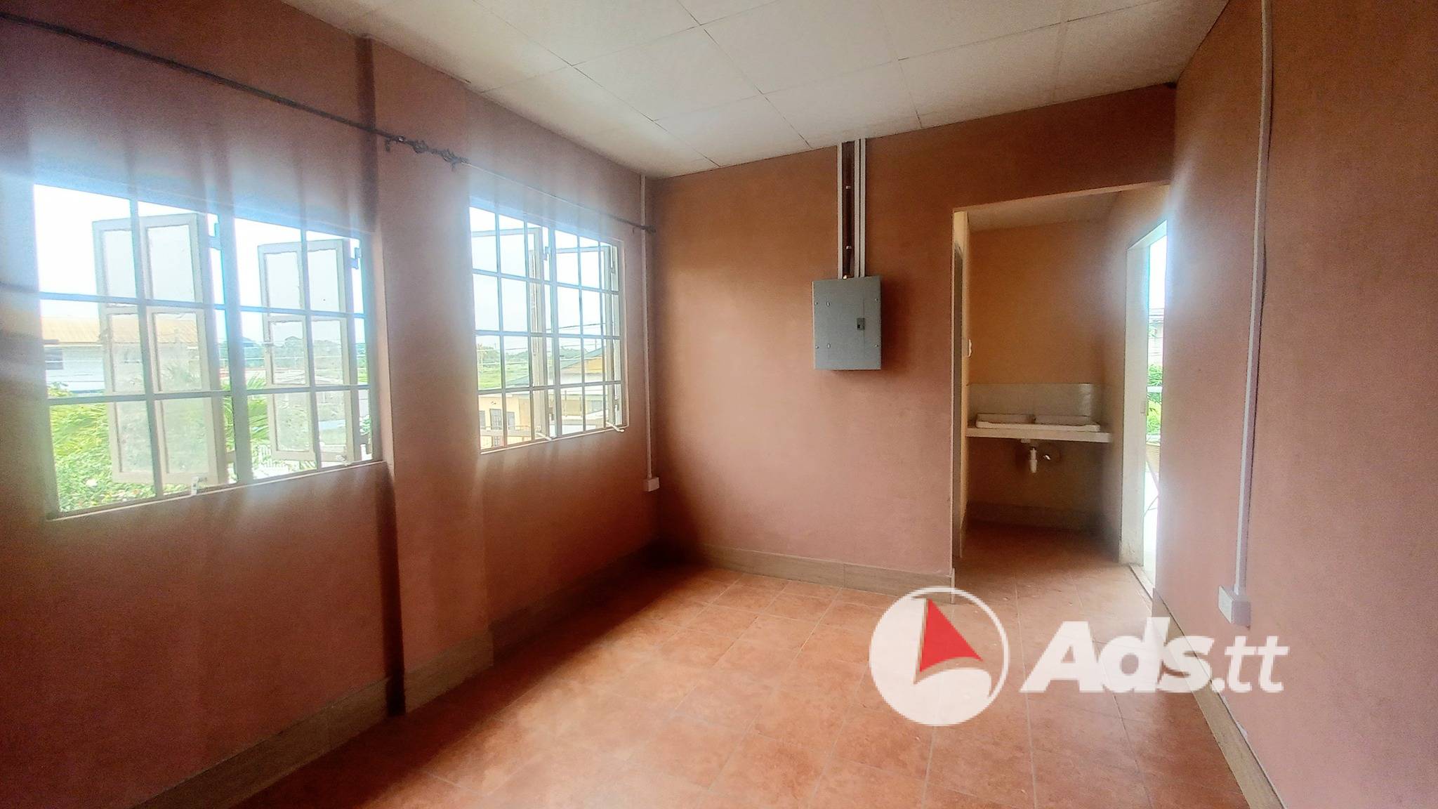 KELLY VILLAGE, COMMERCIAL SPACES