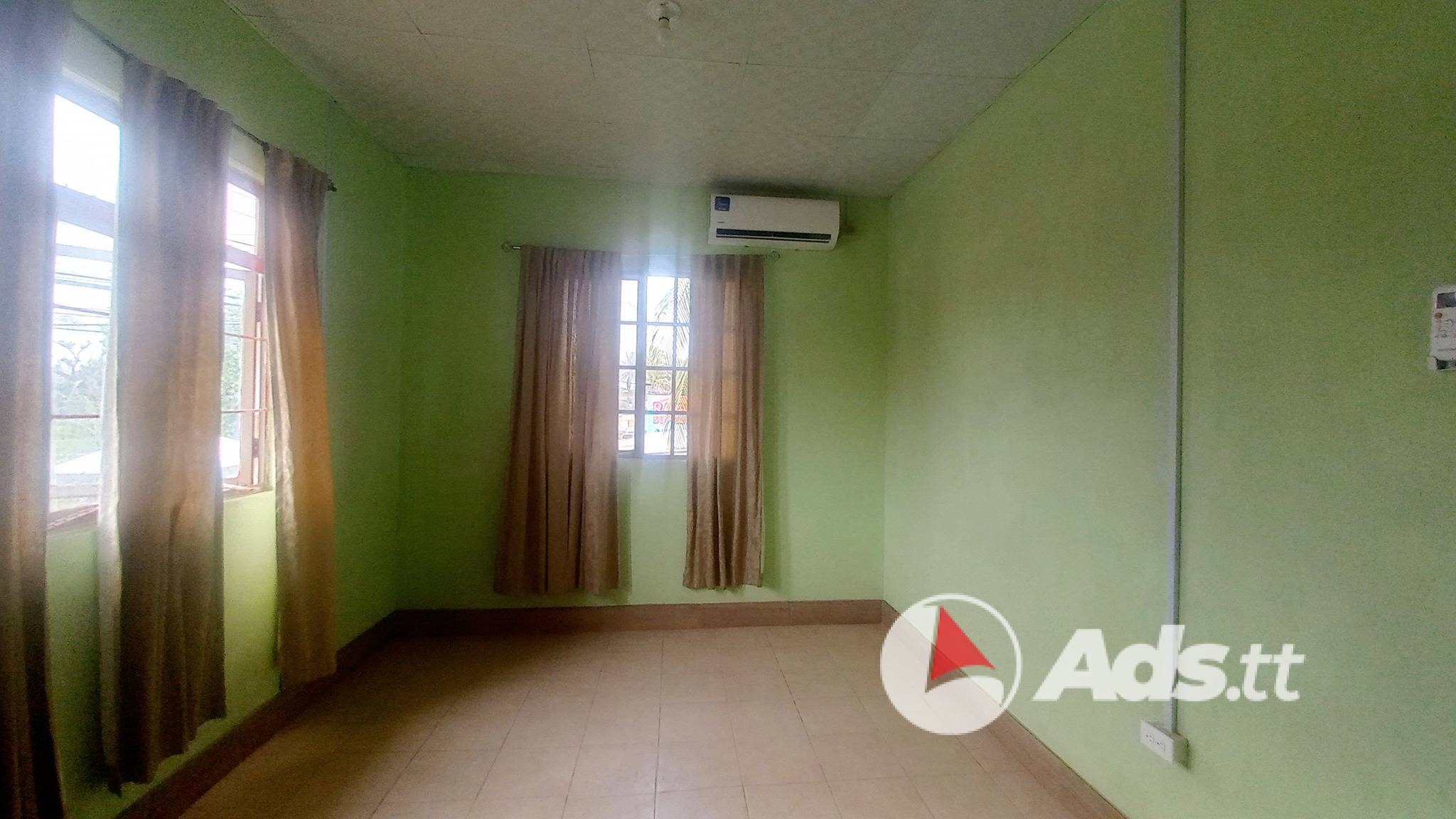 KELLY VILLAGE, COMMERCIAL SPACES