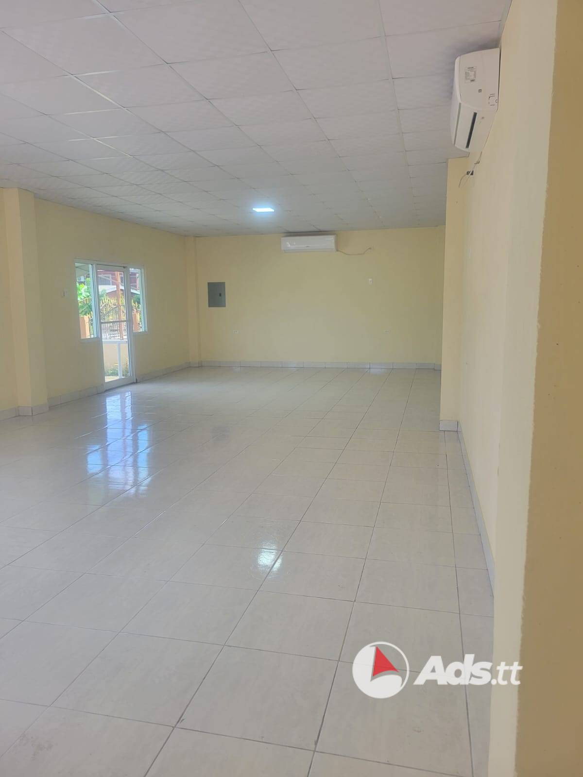 FREEPORT COMMERCIAL SPACE –