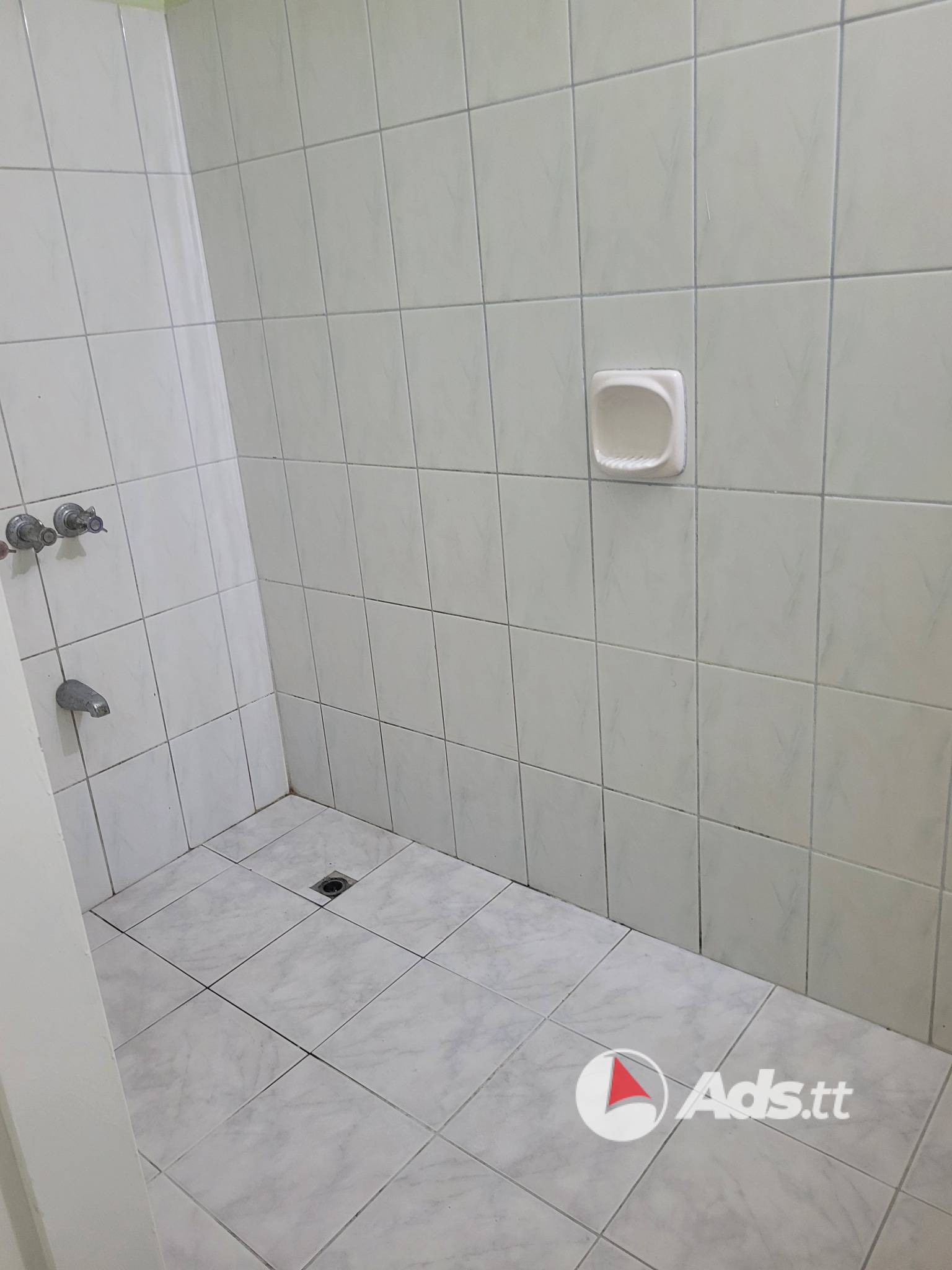 CHARLIEVILLE ONE (1) BEDROOM APARTMENT