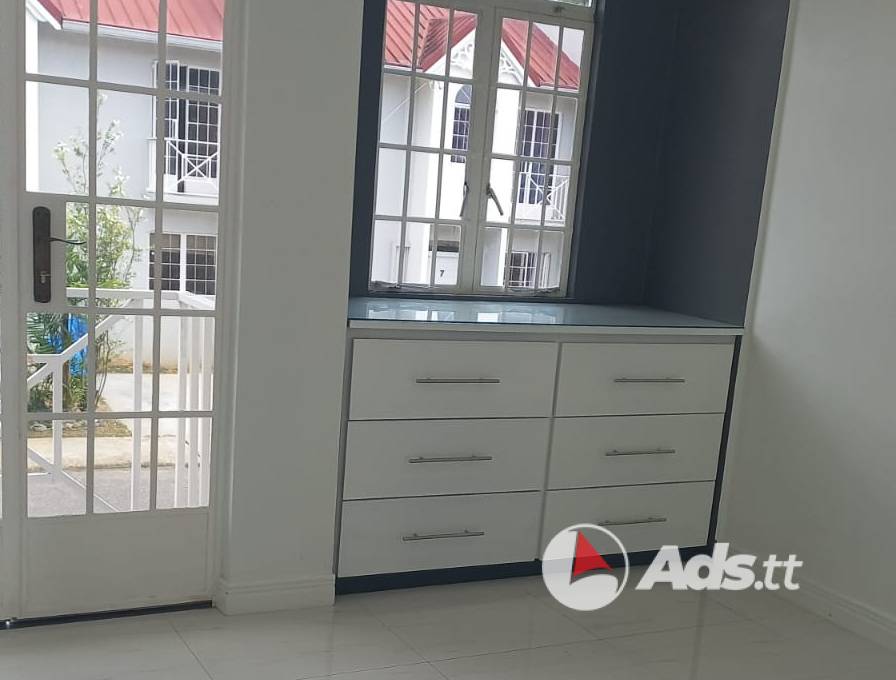 Townhouse for rent in Cascade