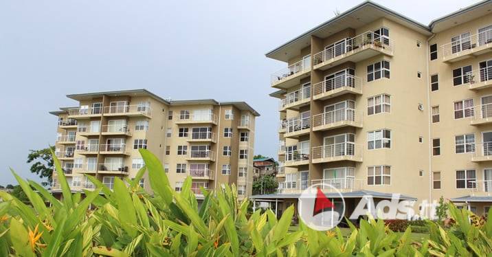 Seafront condo for rent in Claxton Bay