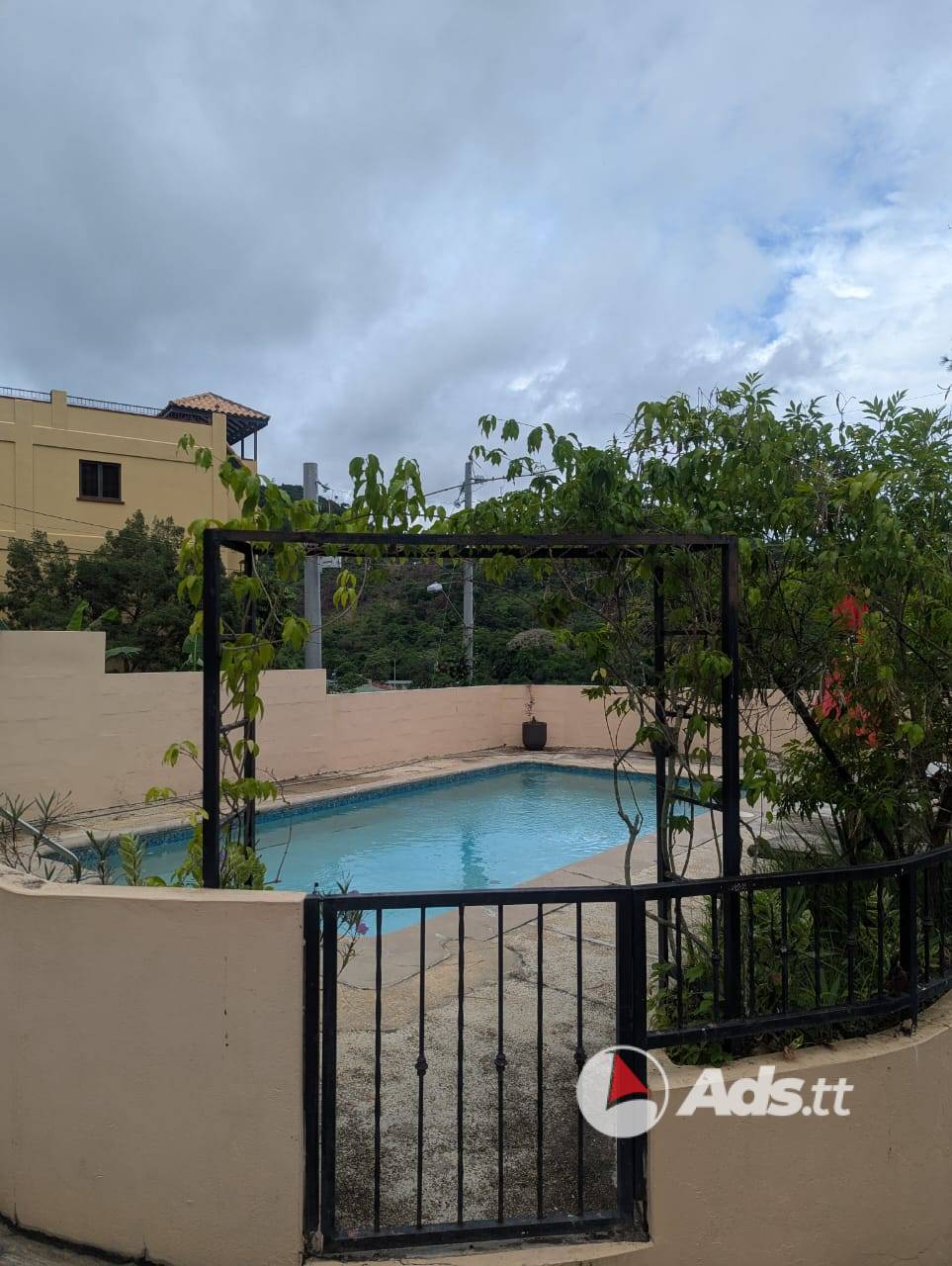 Townhouse for rent in Cascade