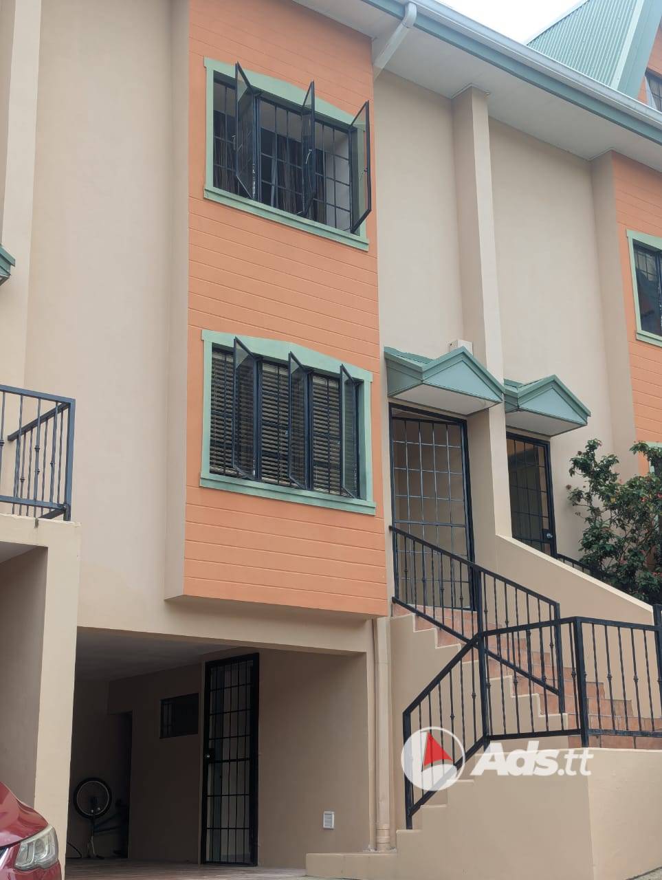 Townhouse for rent in Cascade