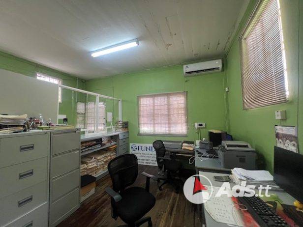 Commercial property for sale in POS