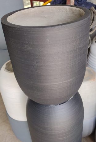 Plant pots 2 for 100