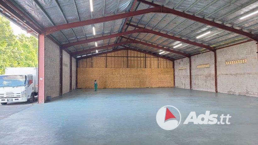 Warehouse for rent in Longdenville