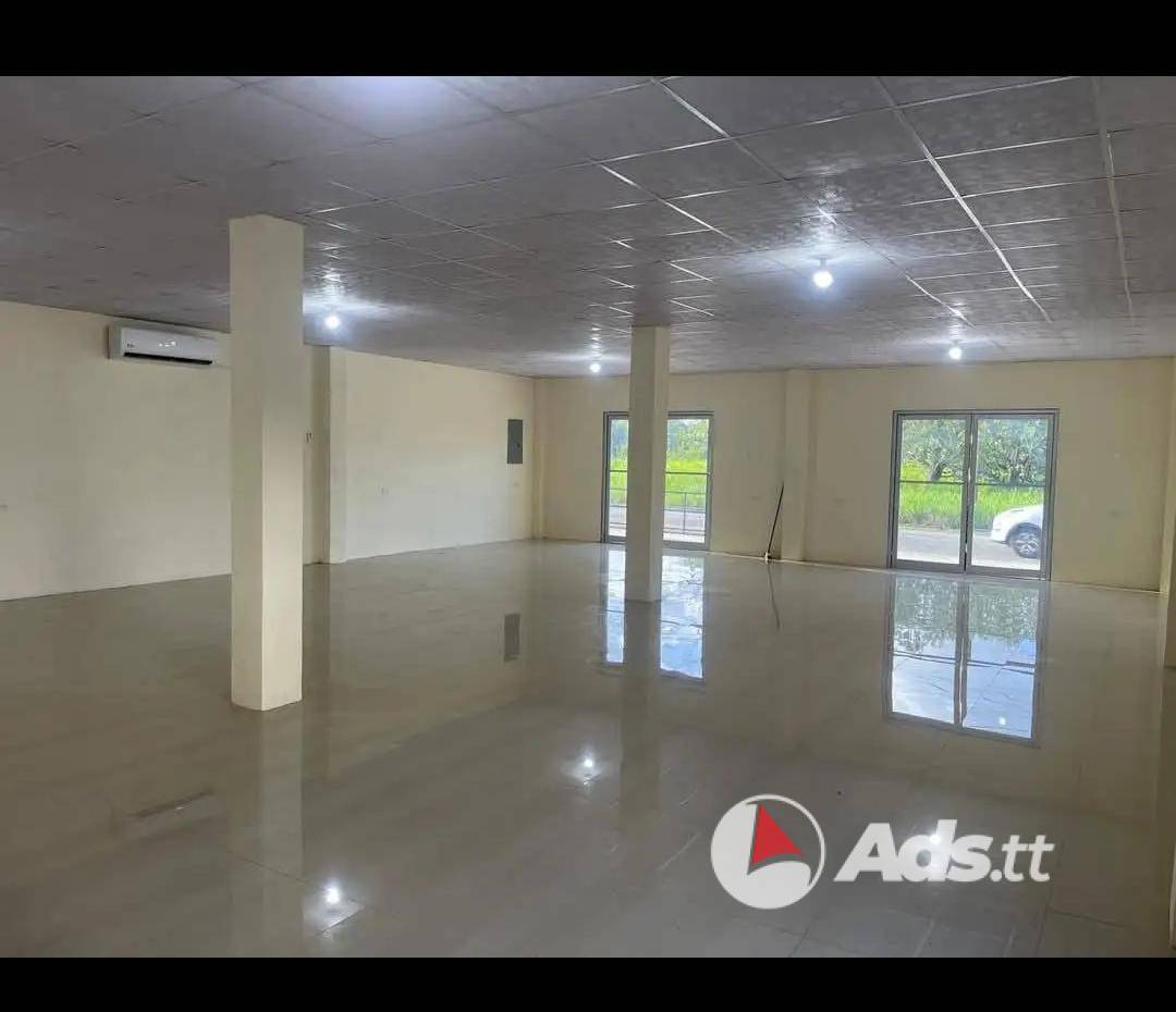 🏢 FOR RENT – COMMERCIAL SPACE 📍 Papouri Road, Barrackpore ✨ Prime Main Road Exposure | 1,320 sq. ft.
