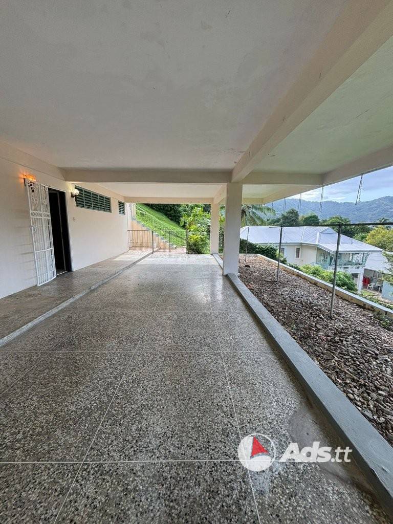 House for sale in Petit Valley