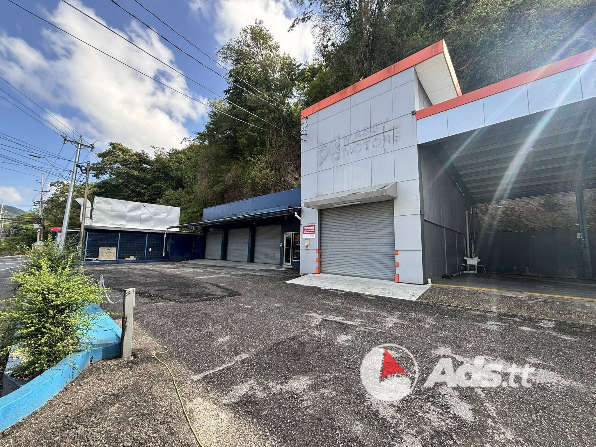 Commercial property for rent at Maraval