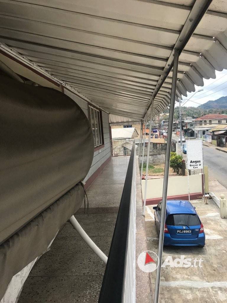 Large house for sale in Barataria