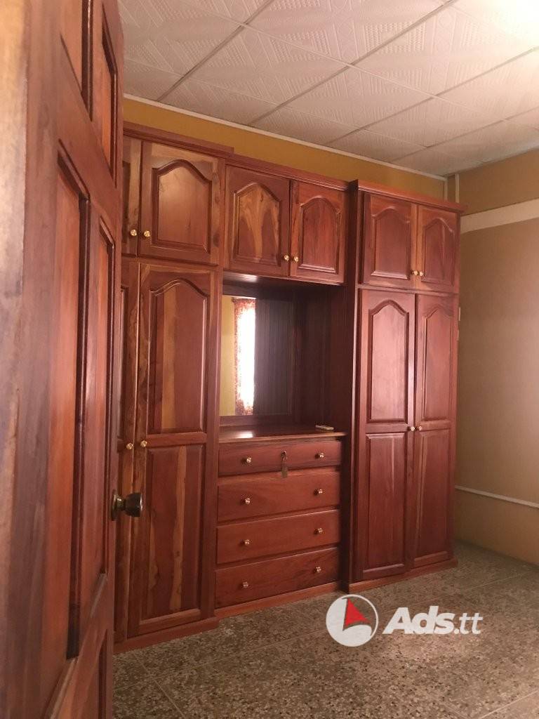 Large house for sale in Barataria