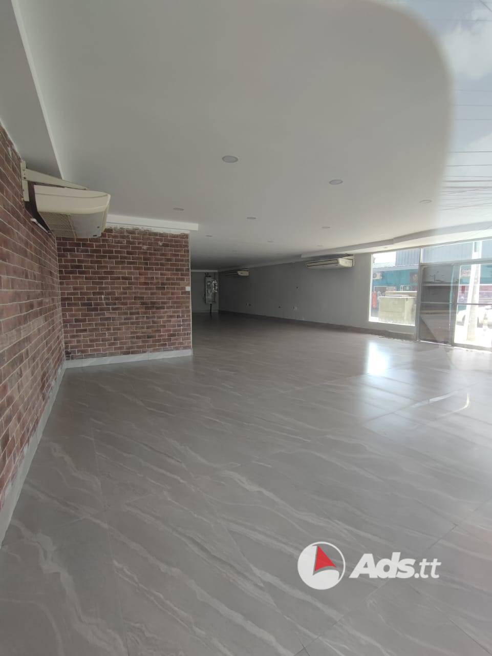 Commercial space for rent at Curepe