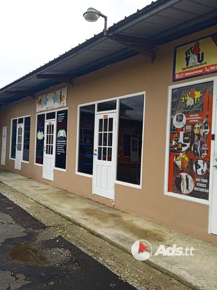 Commercial Space Freeport. 300 Sq Ft. $3450
