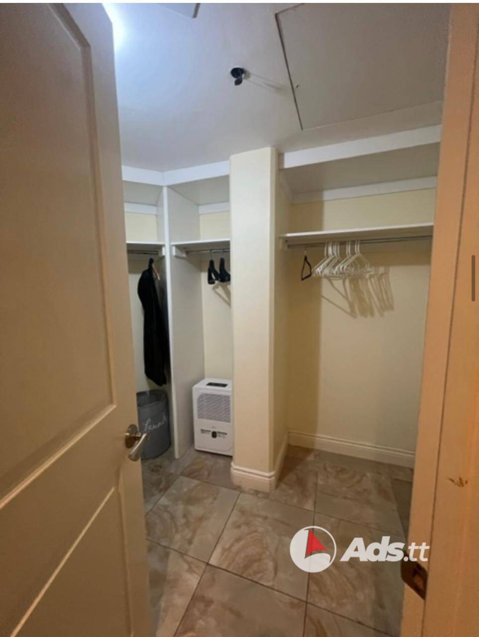 Condo for rent in the West