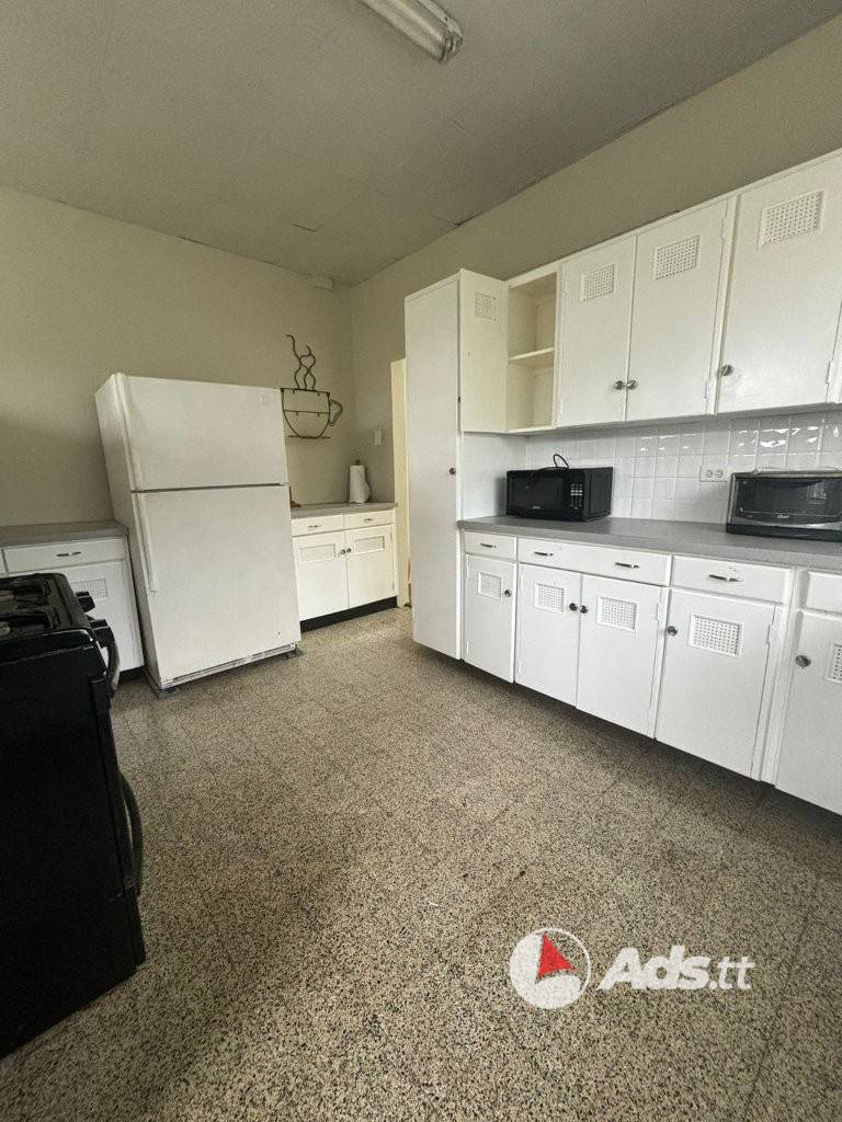 Upstairs apartment for rent in Cascade
