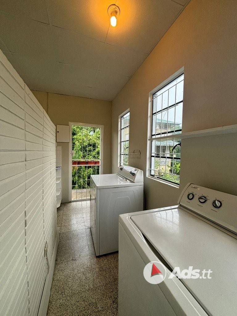 Upstairs apartment for rent in Cascade