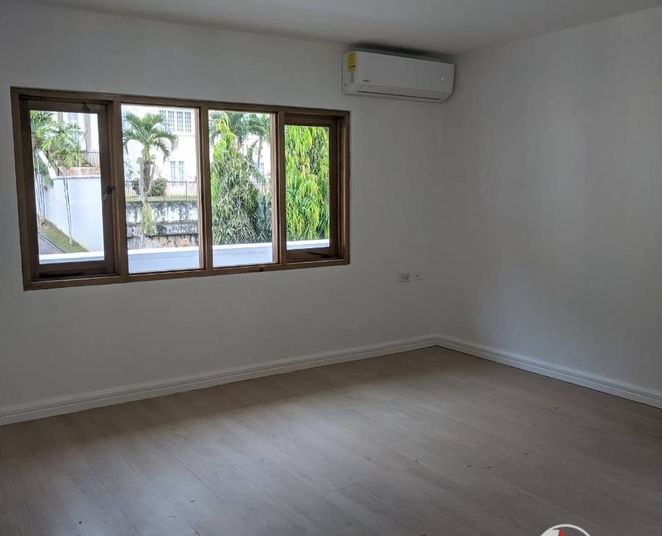 Three bedroom penthouse for rent in Maraval