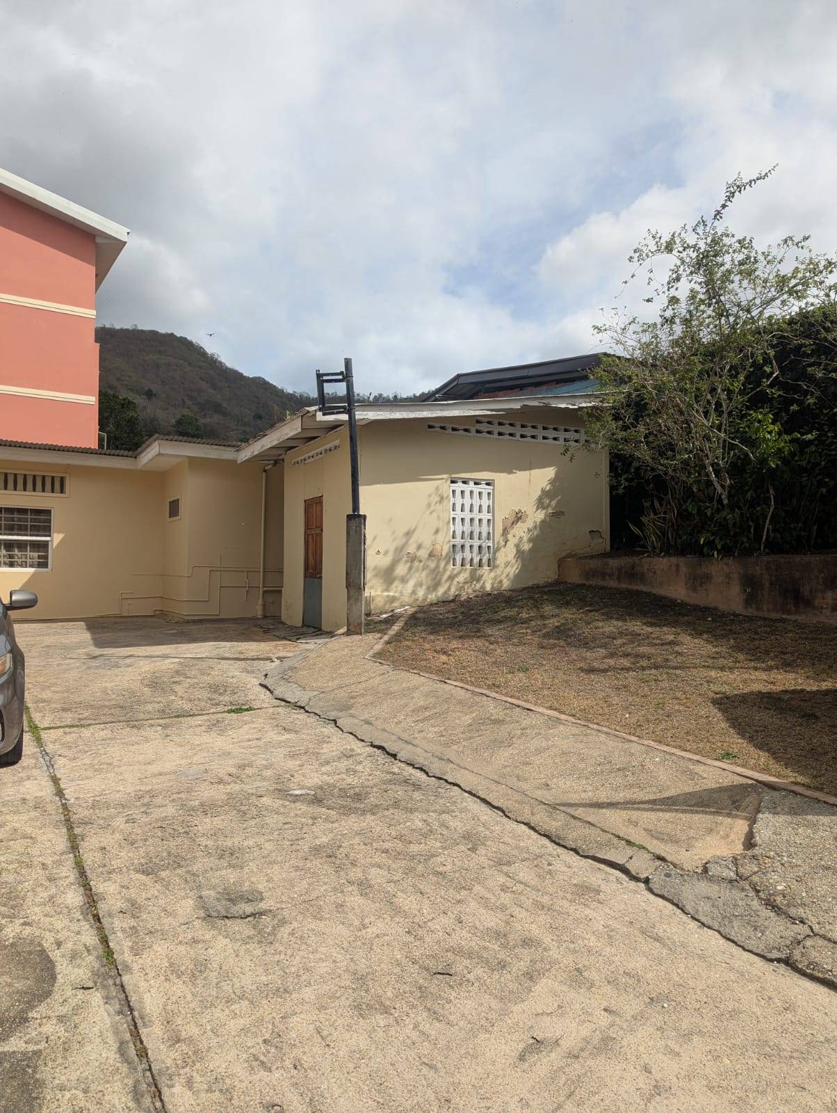 Annex apartment for rent in St. Ann’s