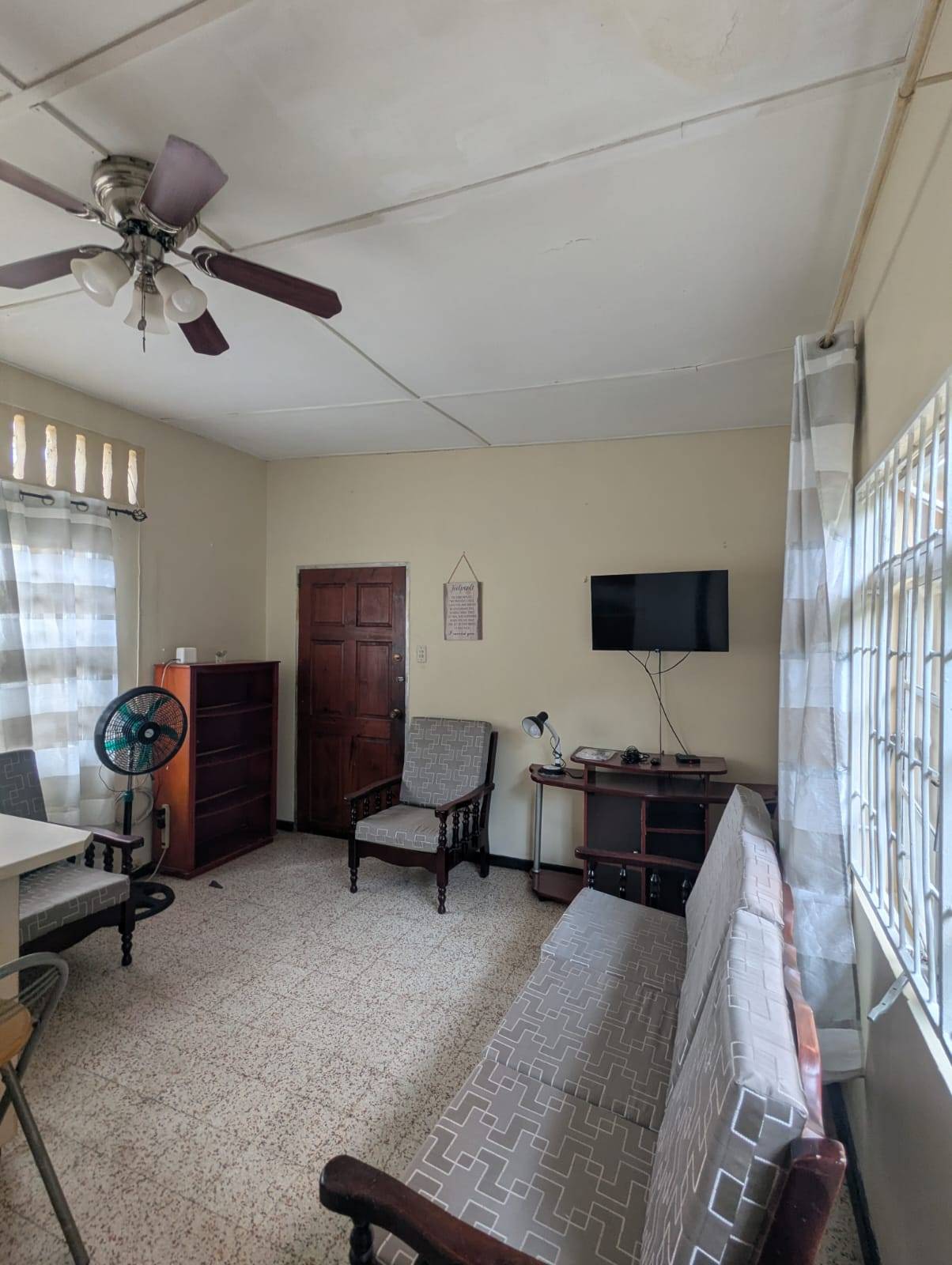 Annex apartment for rent in St. Ann’s