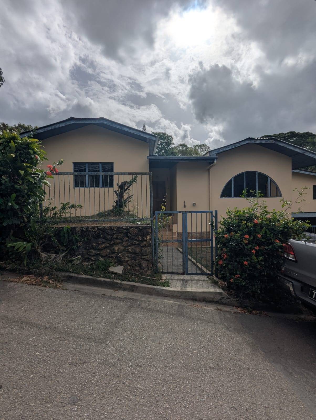 House for sale in St. Ann’s