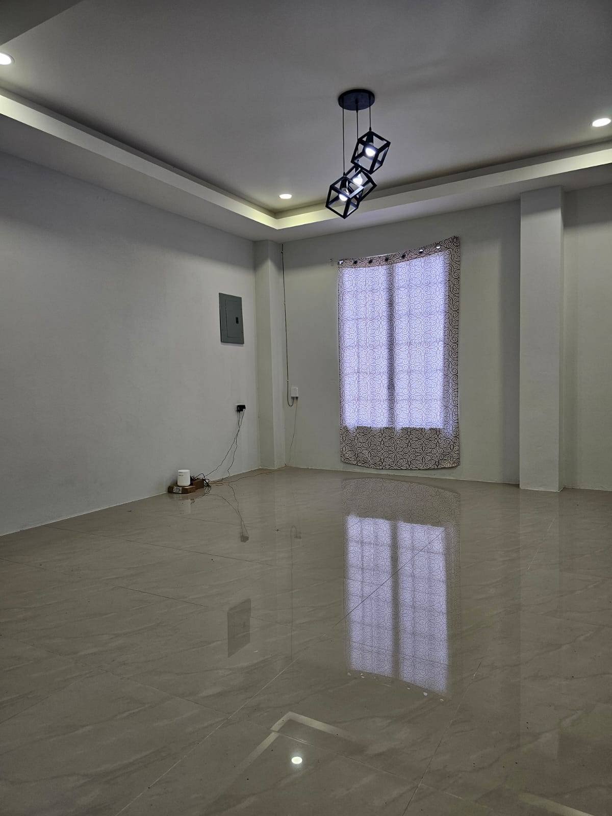2 Bedroom Unfurnished Upstairs Apartment for Rent in Gasparillo