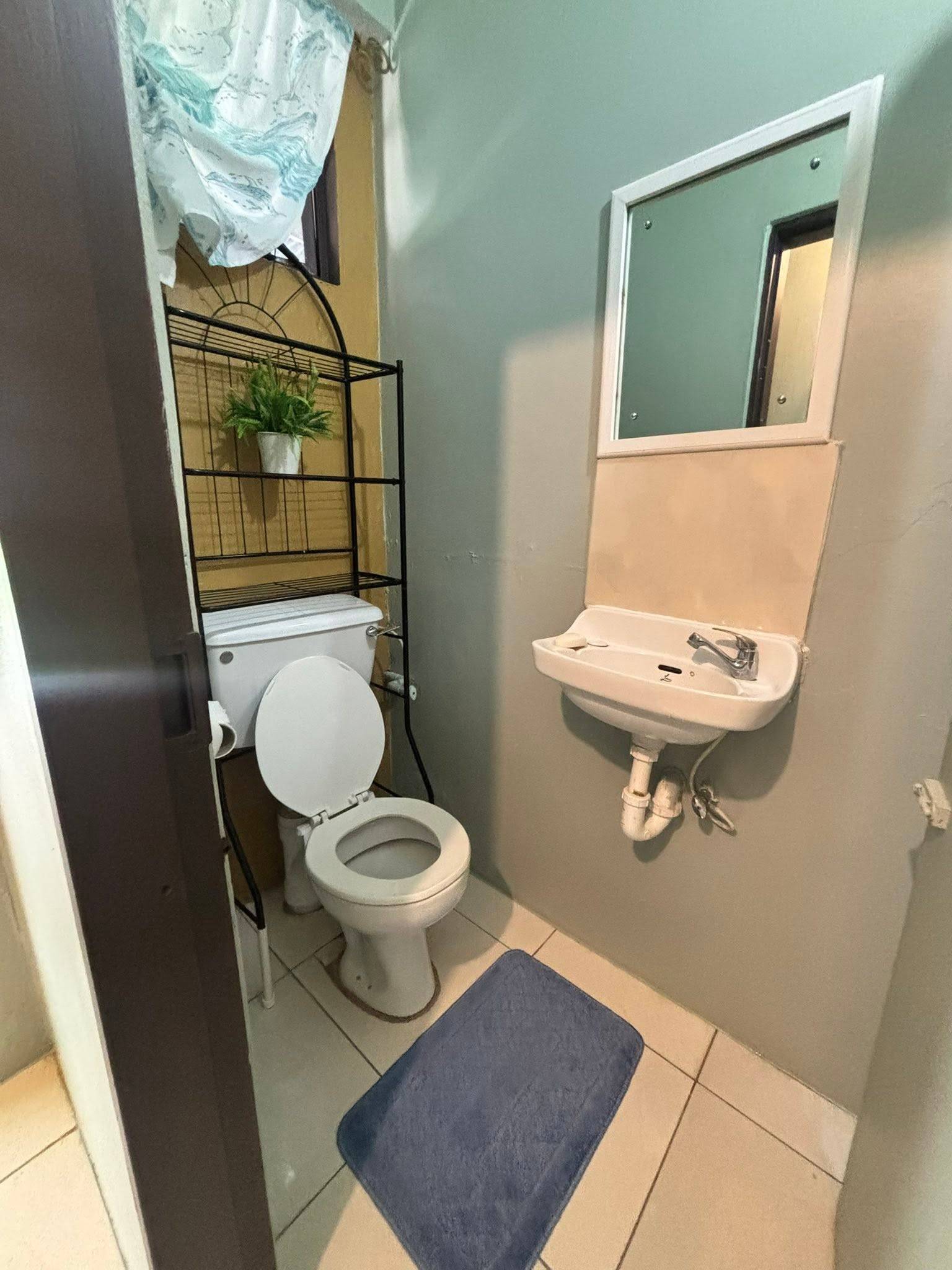 Studio apartment for rent at St. Ann’s, Trinidad