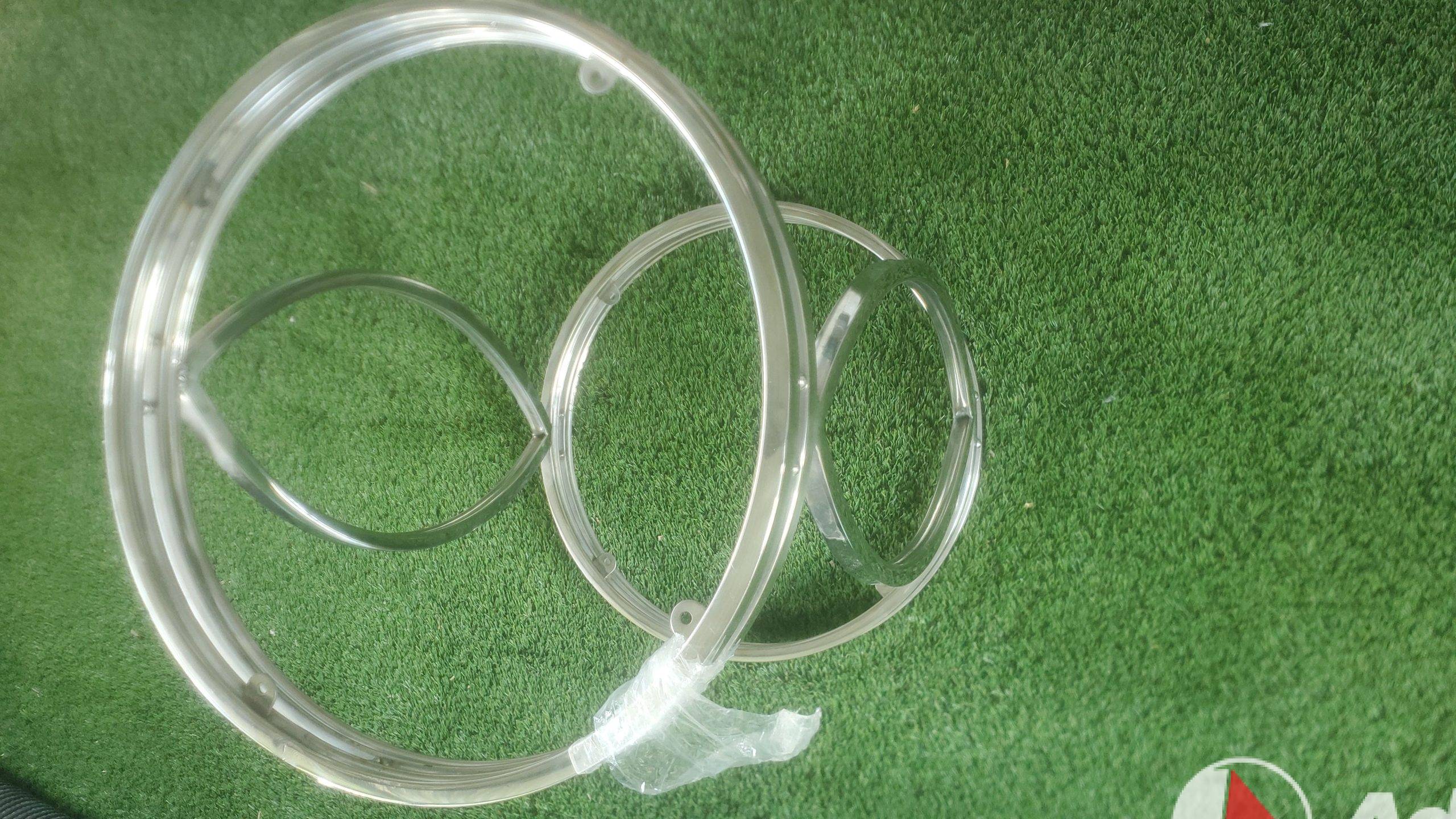 BRAND NEW 2-TIER GLASS TABLE FOR SALE