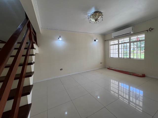 Townhouse for rent at Maraval, Trinidad