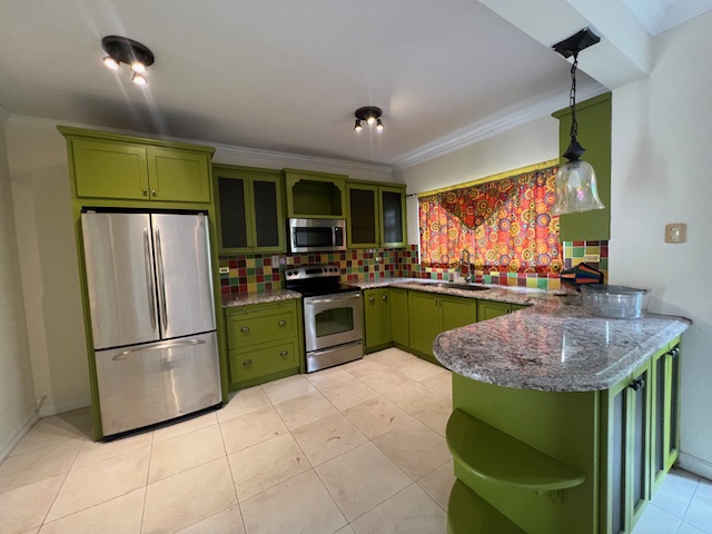 Townhouse for rent at Maraval, Trinidad