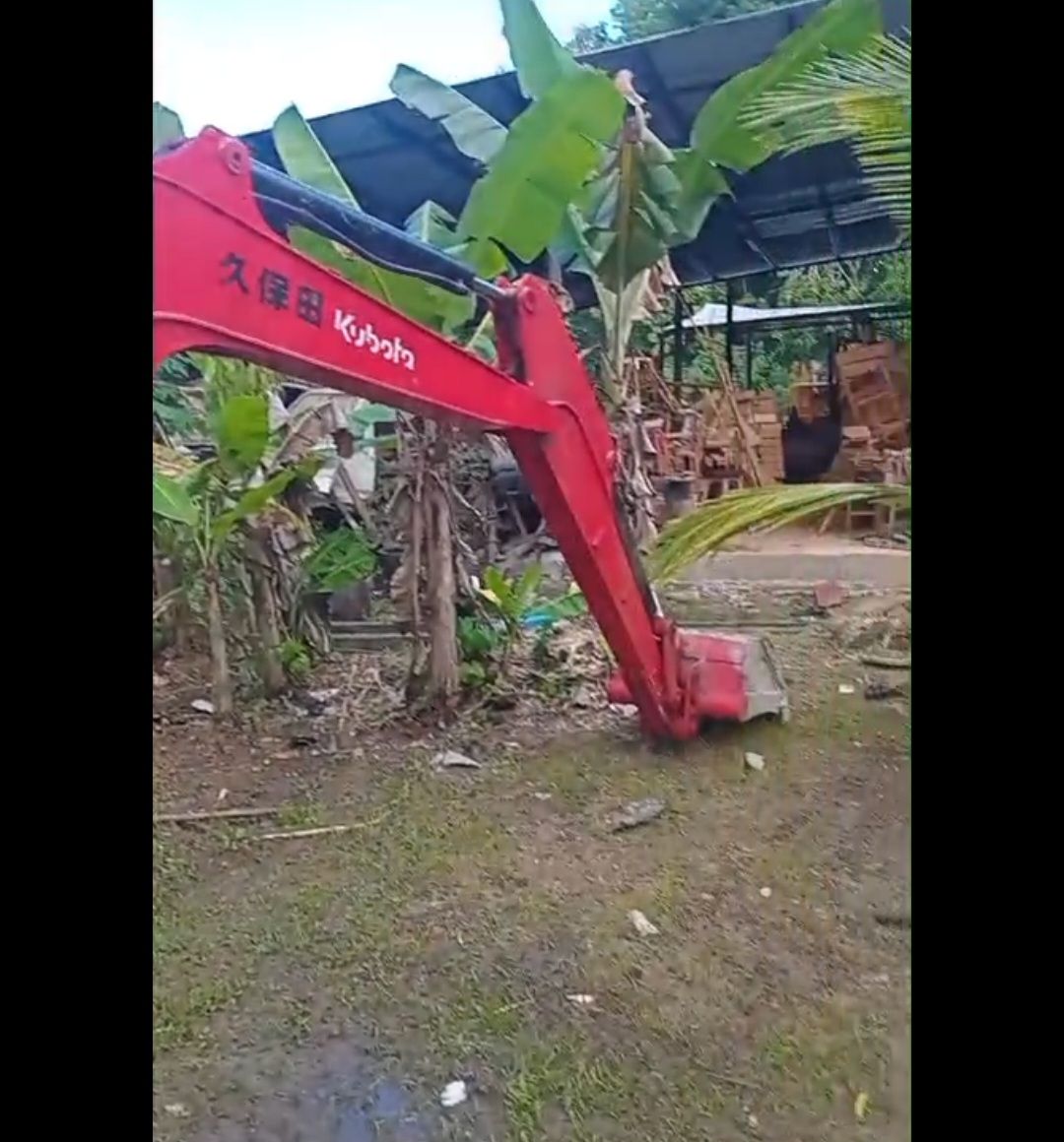 KUBOTA EXCAVATOR